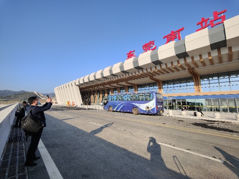 深圳口岸深圳站包车接送
